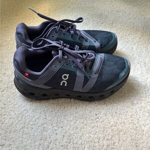 On Running Athletic Shoes in Dary Navy and purple size 7